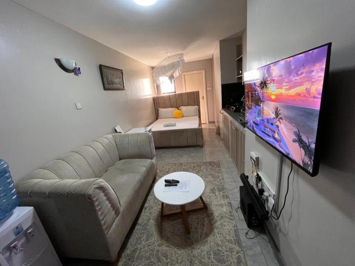 Amani Home Tsavo JKIA Studio