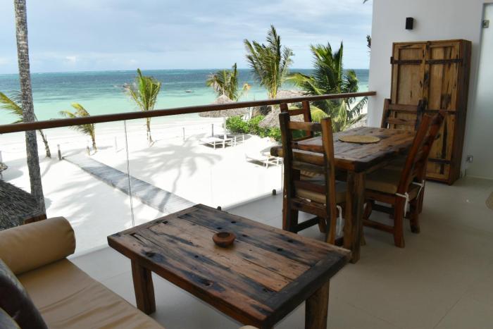 Tremendo Beachfront Apartment