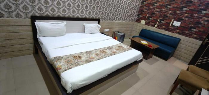 FabHotel Yash Meridion