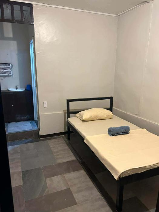 Little Johns Town Inn