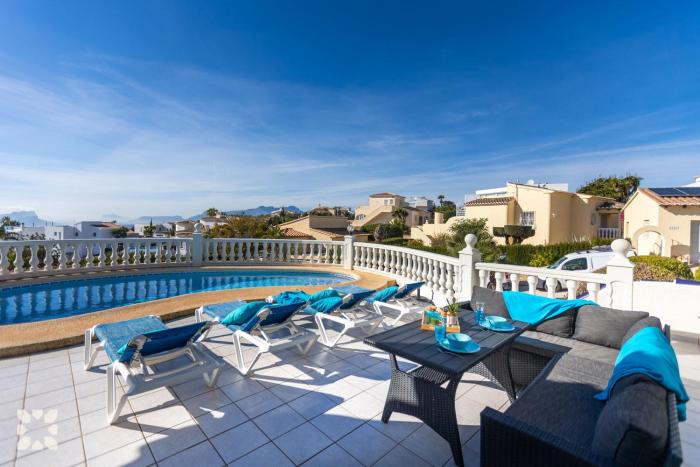 Villa Elia by Abahana Villas