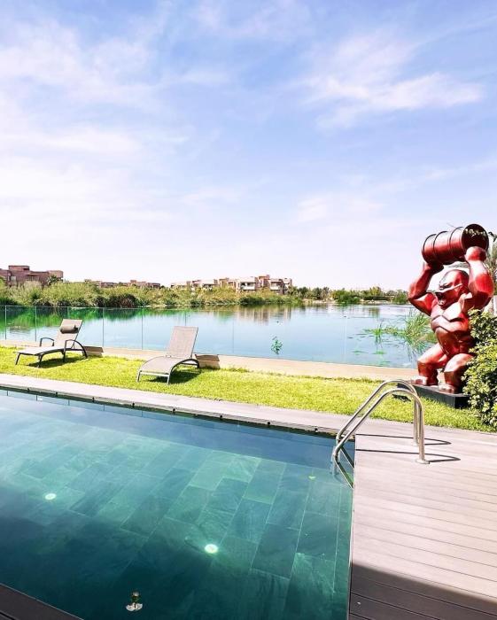 Villa du Lac 4 suites in Prestigia