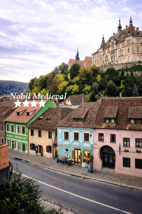 Pensiunea Nobil Medieval