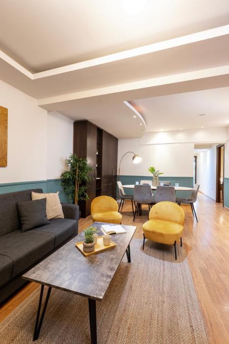 Houseloft Cosmopolitan Comfort