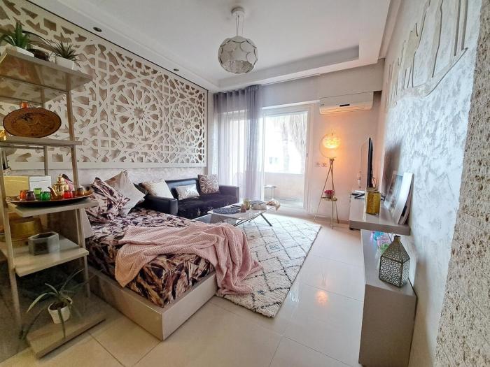 Central Downtown Free Parcking AC