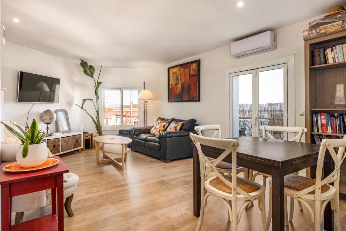 55m² Monthly Base w Terrace AC