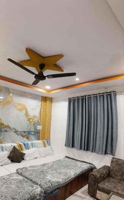 Hotel Shri Shiv Palace