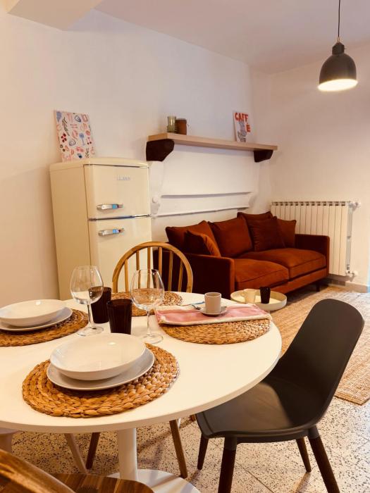 Charming 2BR Condo in Historic Piazza del Ghetto