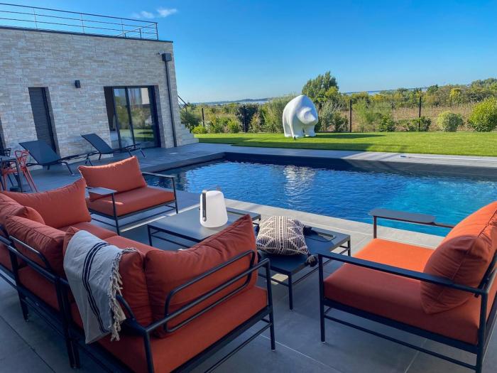 Villa Cobalt - Pool & Rooftop Sea View