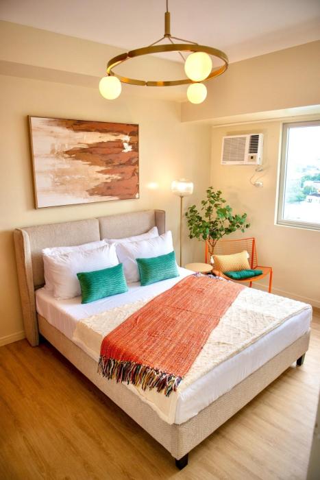 Downtown Davao 1BR Condo Near Roxas Night Market with 300Mbps Fiber WiFi