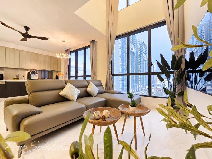Modern Sky Loft Homestay 3BR Near KSL