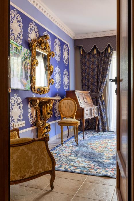 VILLA-BAROCCO Sveti-Stefan & Private Garden