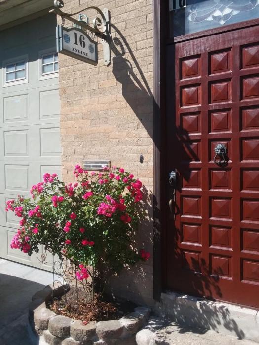 2 bedroom Loft in Old Fire house 35 min from manhattan