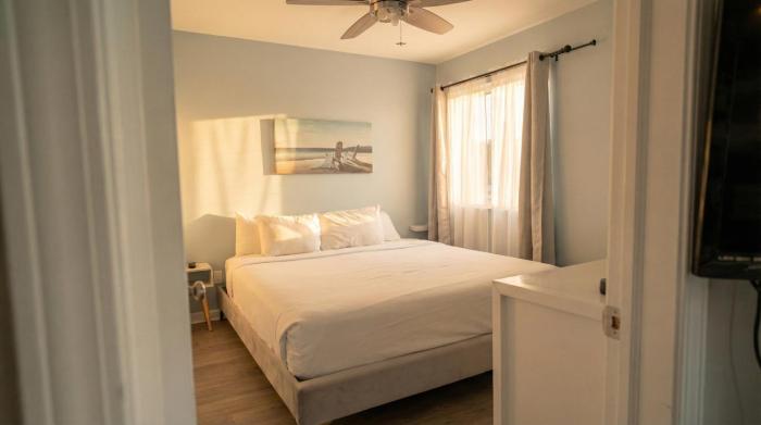 Las Palmas 1 Block to Sand Pool & BBQ Wi-Fi