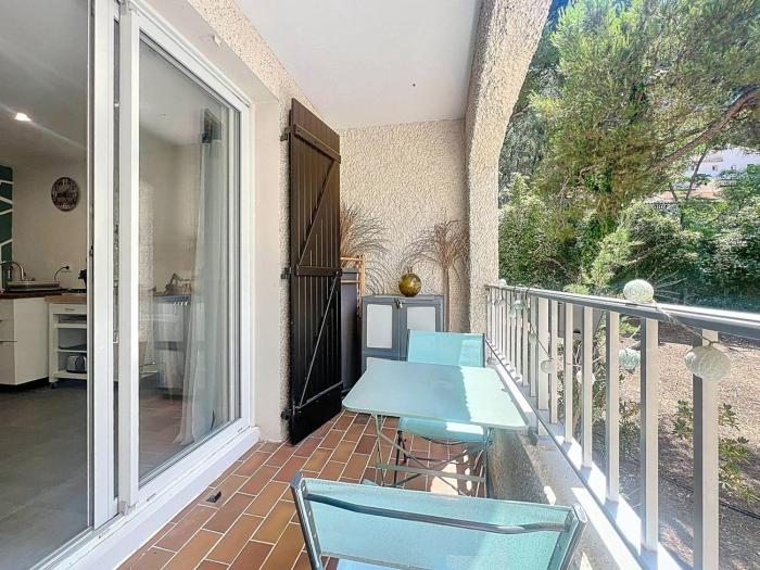 Studio Climatisé à Saint-Cyr-sur-Mer - FR-1-770-77