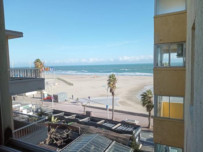 T2 Climatisé Centre Canet à 2 Pas de la Plage - FR-1-696-133