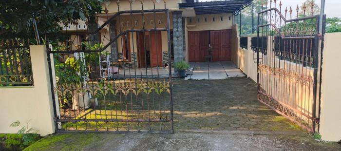 Tepi Sawah Family Guesthouse