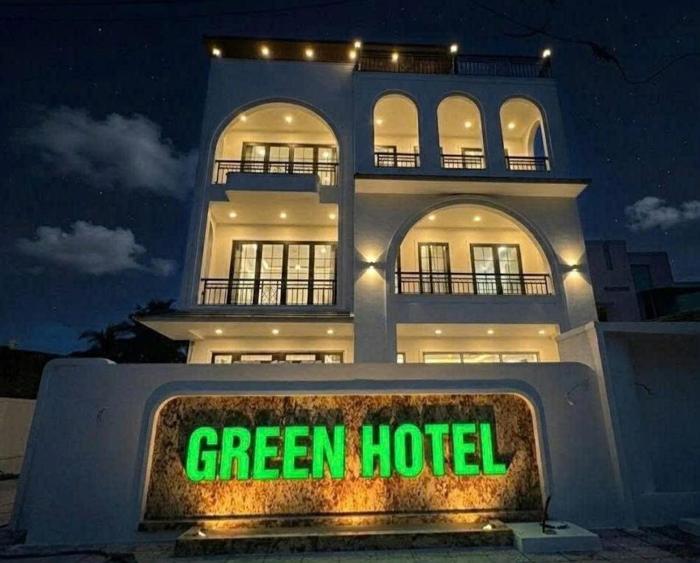 Green Hotel
