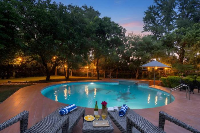 StayVista at Estate 10 by GTV Estate Luxury Private Pool Villa in Delhi
