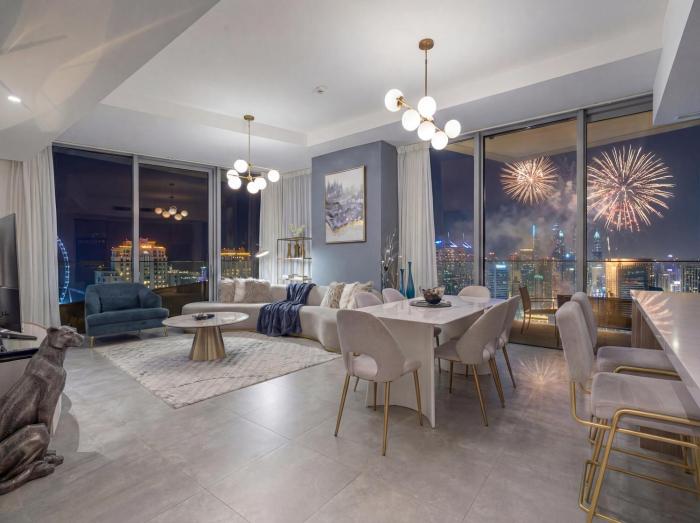 Central Lux Home with Stunning Views