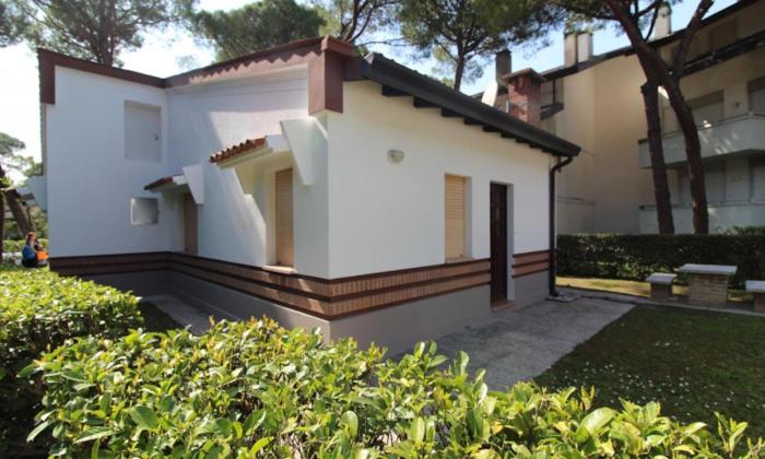 Villa in Lignano Pineta close to the beach