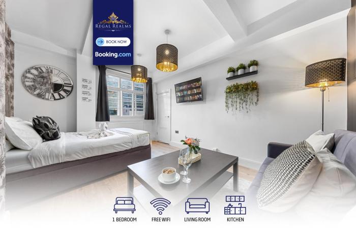 1 BR Apt By Regal Realms Short Lets & Serviced Accommodation Central London 2 Mins from Paddington Station