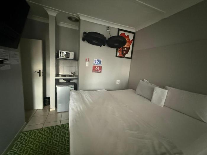 Evergreen Guest House Westonaria Town