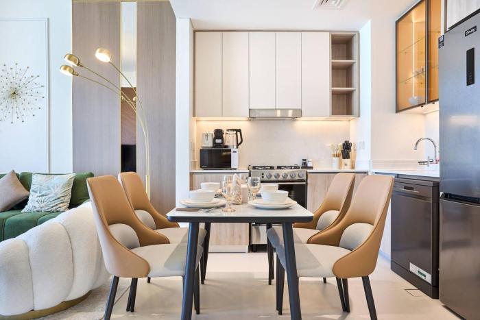 Luxury 1BR Apartment Steps from Dubai Hills Mall