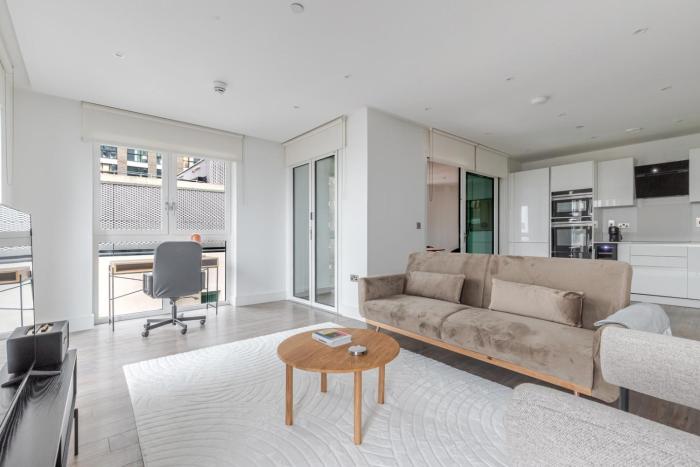 Blueground Whitechapel fitness center nr Tower of London LON-709