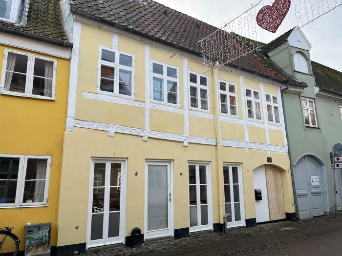Charming townhouse with its own courtyurd