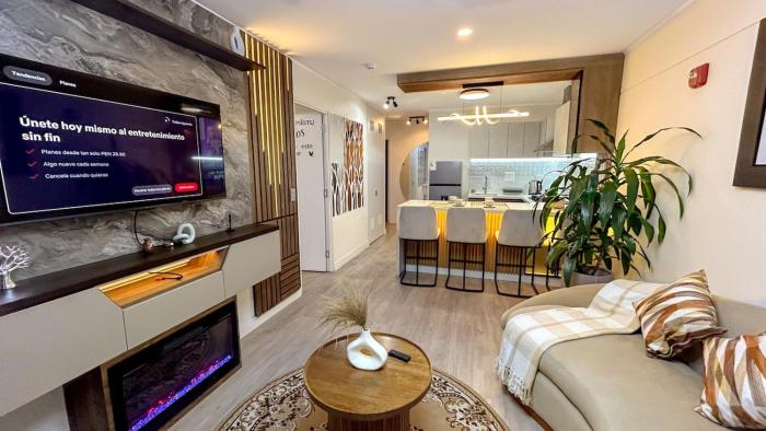 Luxury Ocean View Barranco Apt, 17th Floor AC