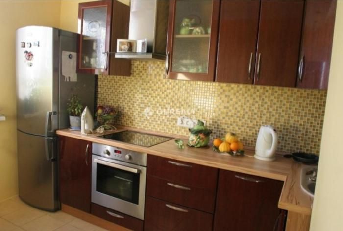 Квартира, метро научная