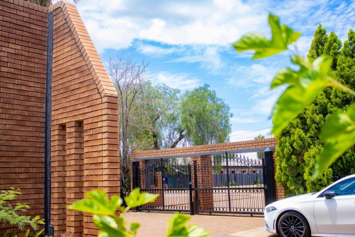 Travel Shift Accommodation