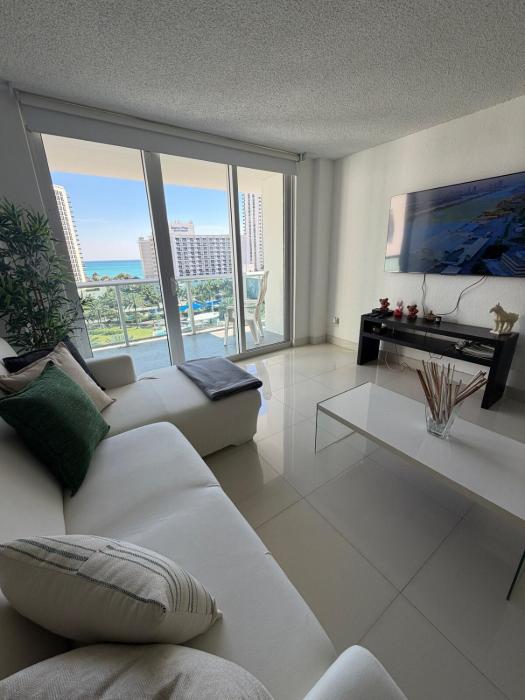 Exceptional apartment in Sunny Isles
