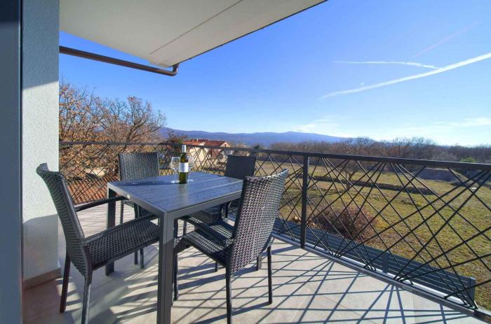 Apartment with Pool in Kornic-Insel Krk 55181