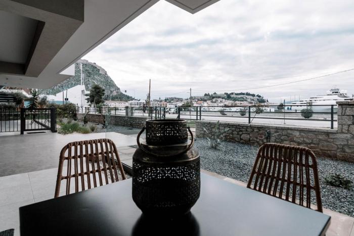 Nafplio Harbor Pearl