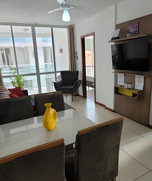 APTO com Wifi, Garagem a 1 minuto da prainha