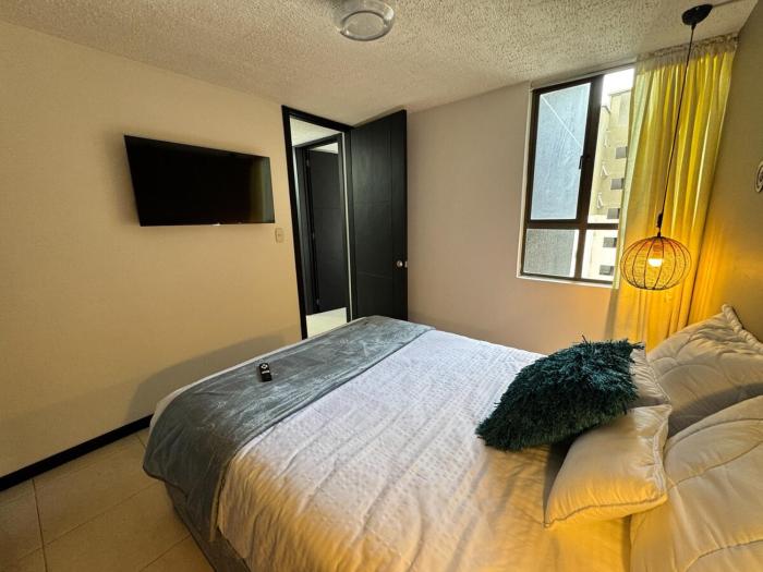 Moderno y cálido apto cerca al centro histórico