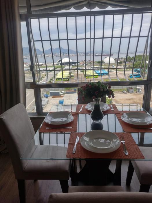 Apê com linda vista do Rio No centro de Niterói Com 2 quartos