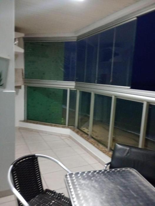 APARTAMENTo FRENTE MAR