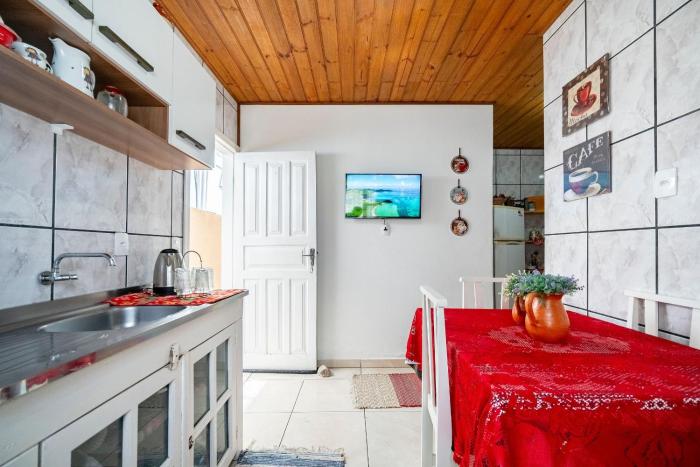 Casa Sapucaia perto da praia dos Ingleses by Achei