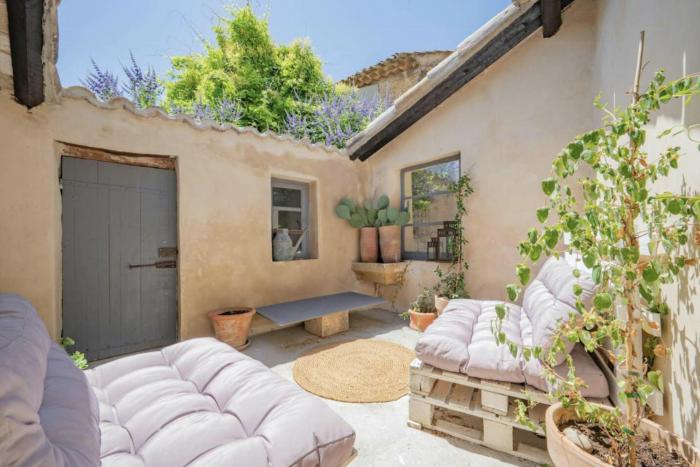 Artists House In The Heart Of Lourmarin
