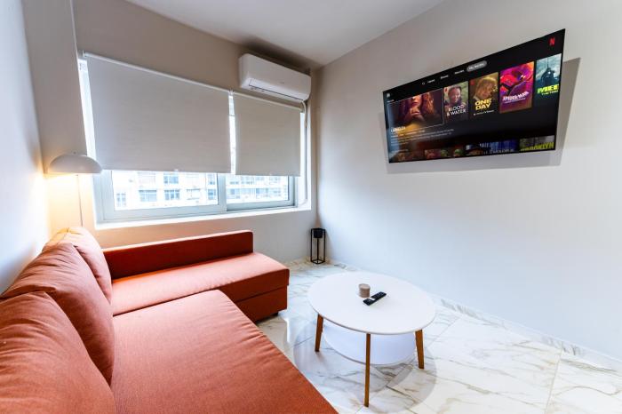 Premium Studio in Louloudadika 7th Floor Views New Reno