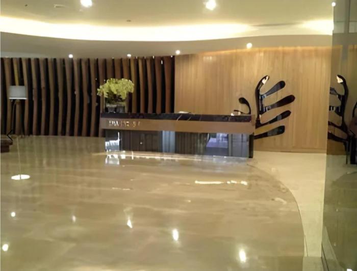 Book CJ at Shore Residences Near Airport & Mall of Asia