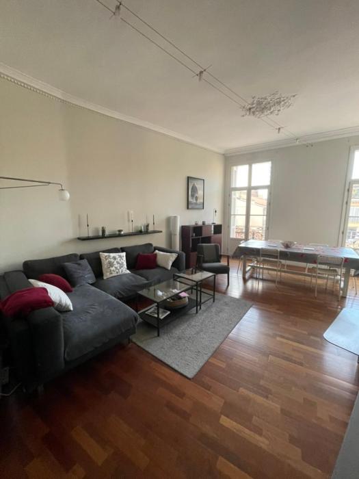 La Perle de Toulon, grand appartement tout confort, idéalement situé