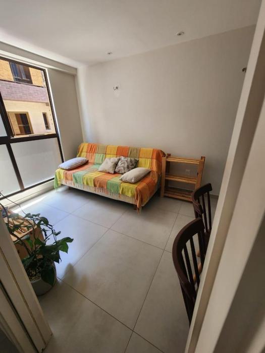 flat espaçoso proximo ao Caribessa