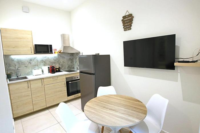 CANNES City center - Brand New 1 bedroom - Walk to palais