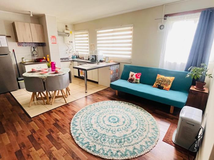 Depto moderno 2 Hab con estacionamiento en Barrio residencial