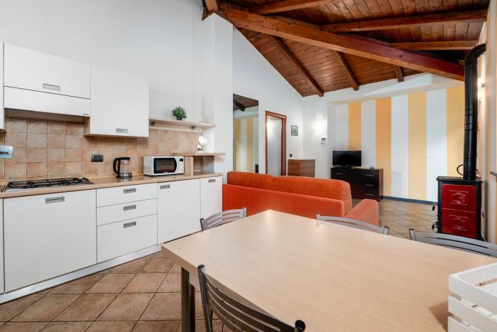 334 - Residence Montebello Bilocale B, Relax nel verde con Piscina