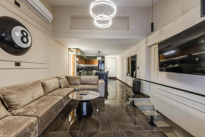 Miracle No 8 Central Duplex by PikHost